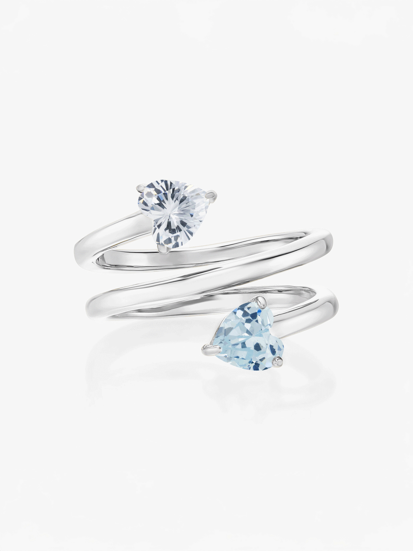 Ring med tvillinghjärtan och födelsesten