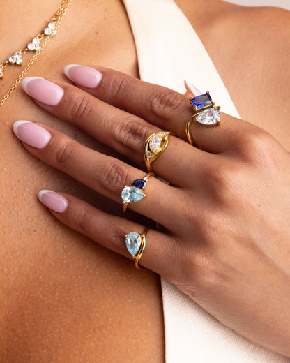 Pia-ring med födelsesten