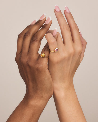 Pia-ring med födelsesten